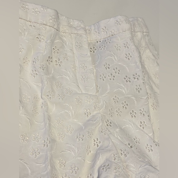 Dolce&Gabbana White Eyelet Girls Shorts Size 6 NWT - Picture 2 of 8